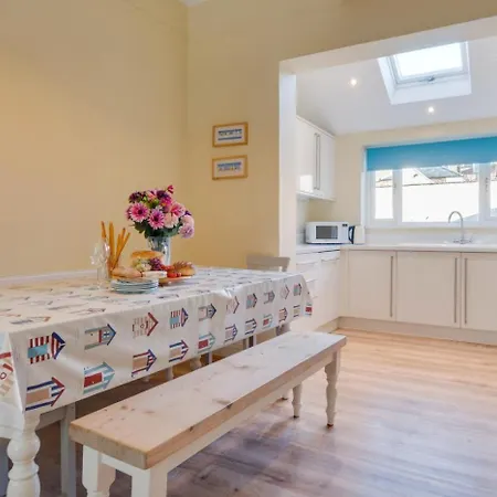 4 Bed In Oc-w125 Casa vacanze *