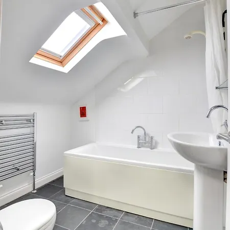 4 Bed In Oc-w125 *