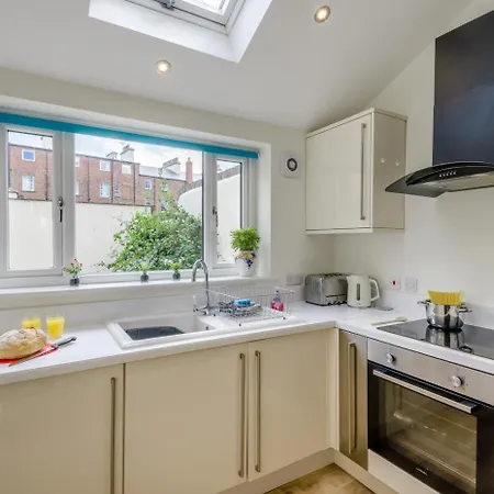 4 Bed In Oc-w125