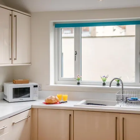 4 Bed In Oc-w125